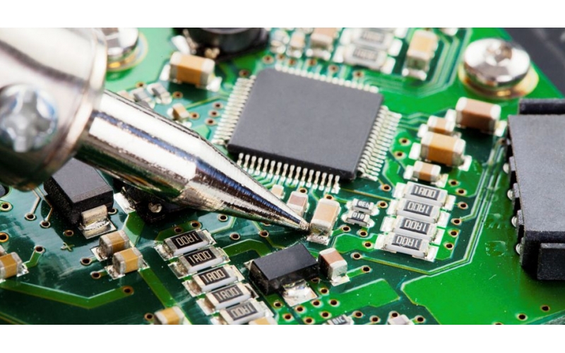 PCBA加工中的電烙鐵焊錫到底有沒有毒？